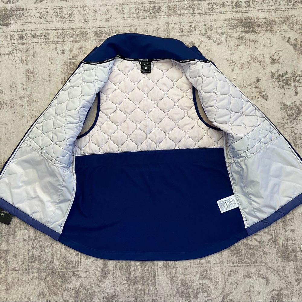 NWT Women’s Nike Aerolayer Quilted‎ Running Vest Pink Grey Navy Size Large - Picture 15 of 16